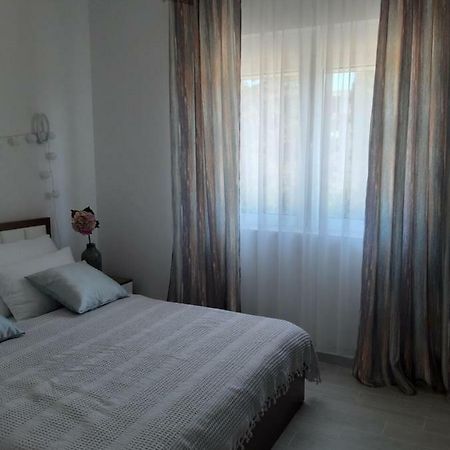 Long Beach Apartment ウルツィニ エクステリア 写真