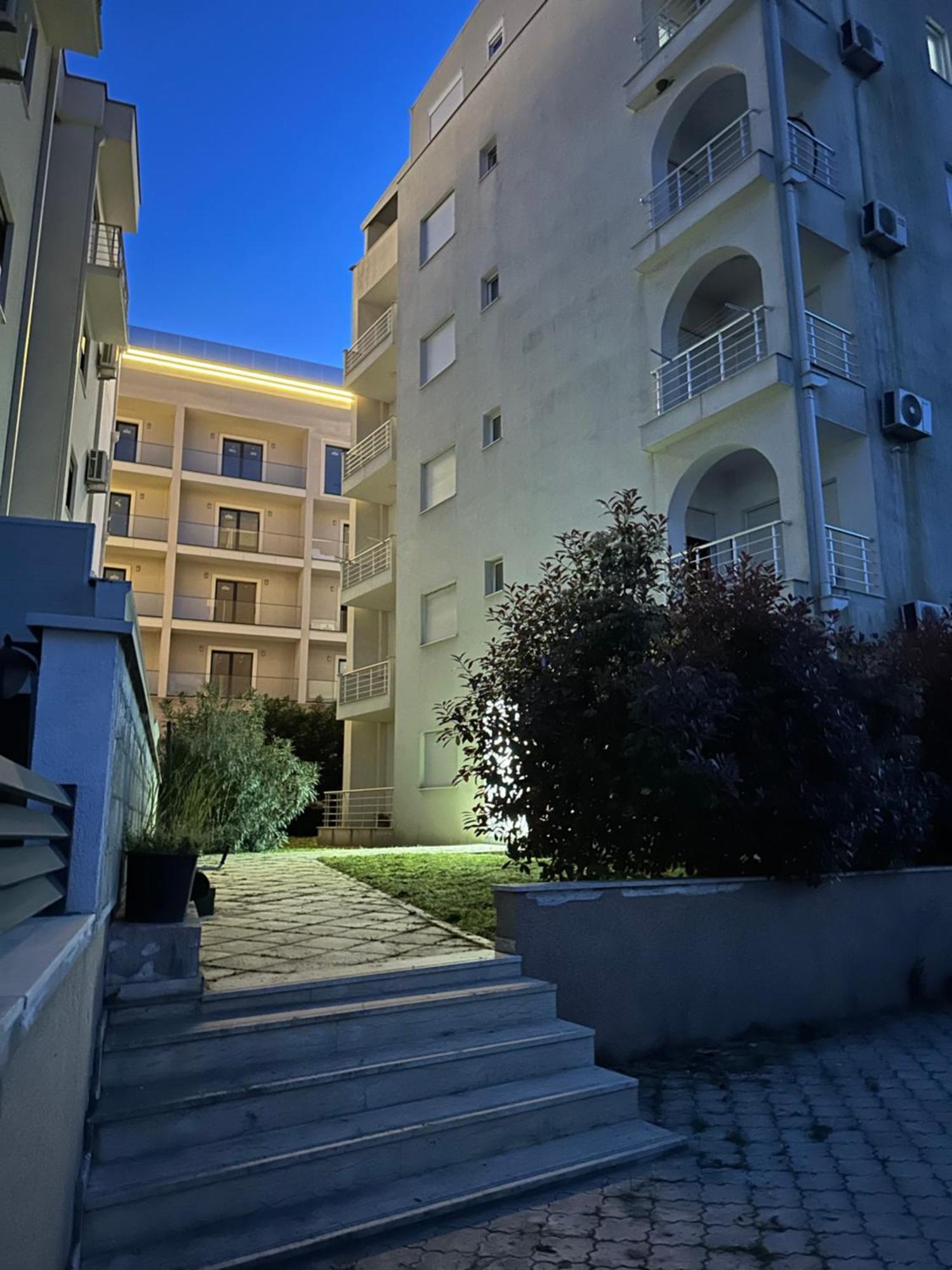 Long Beach Apartment ウルツィニ エクステリア 写真