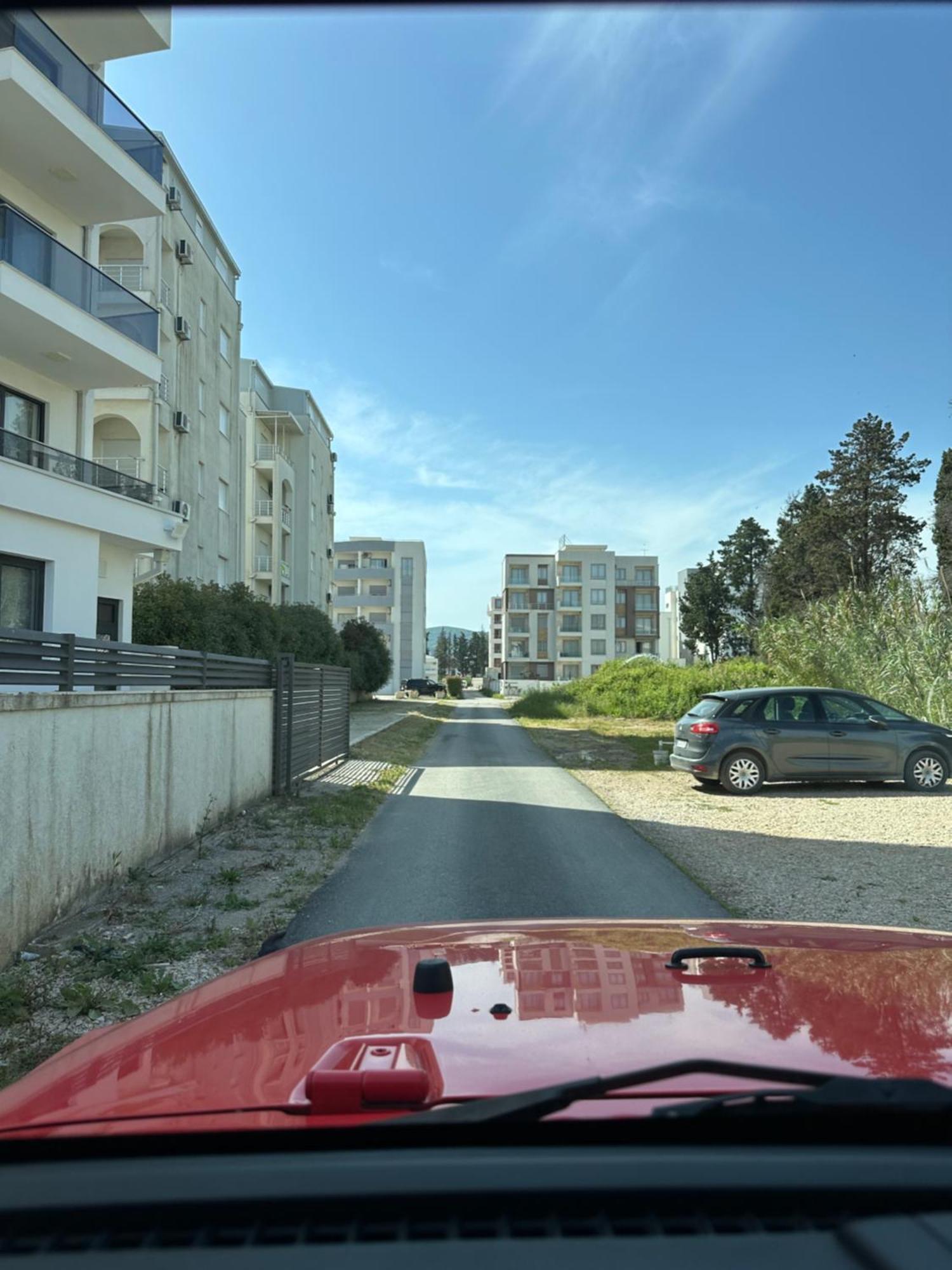 Long Beach Apartment ウルツィニ エクステリア 写真