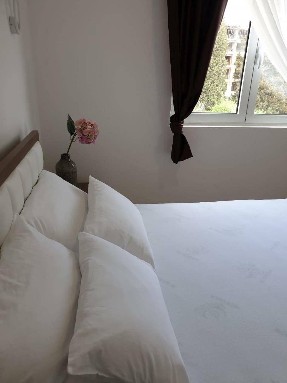 Long Beach Apartment ウルツィニ エクステリア 写真
